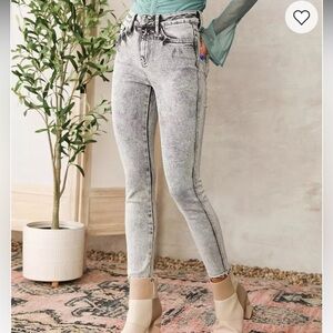 Like New! Flying Monkey High Rise Skinny Jean - Size 27